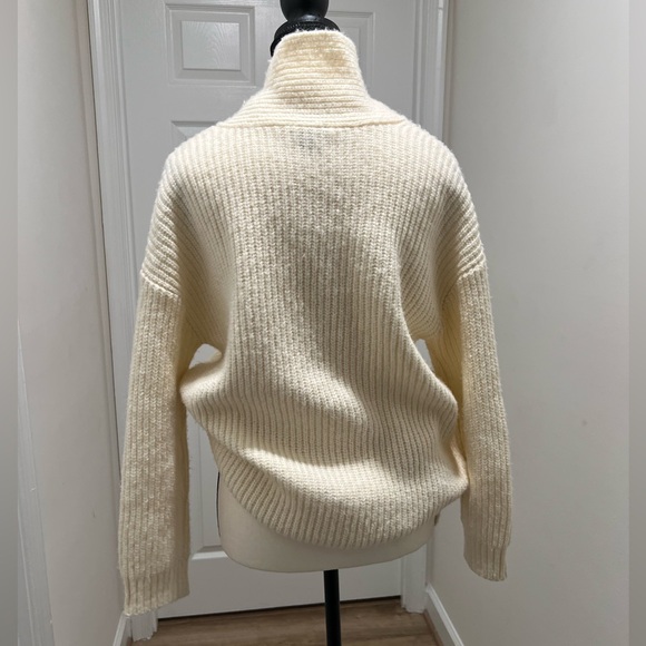 Talbots Cream Chunky Knit Wrap Neck Sweater Size Small NWOT Cozy Winter - Picture 3 of 10